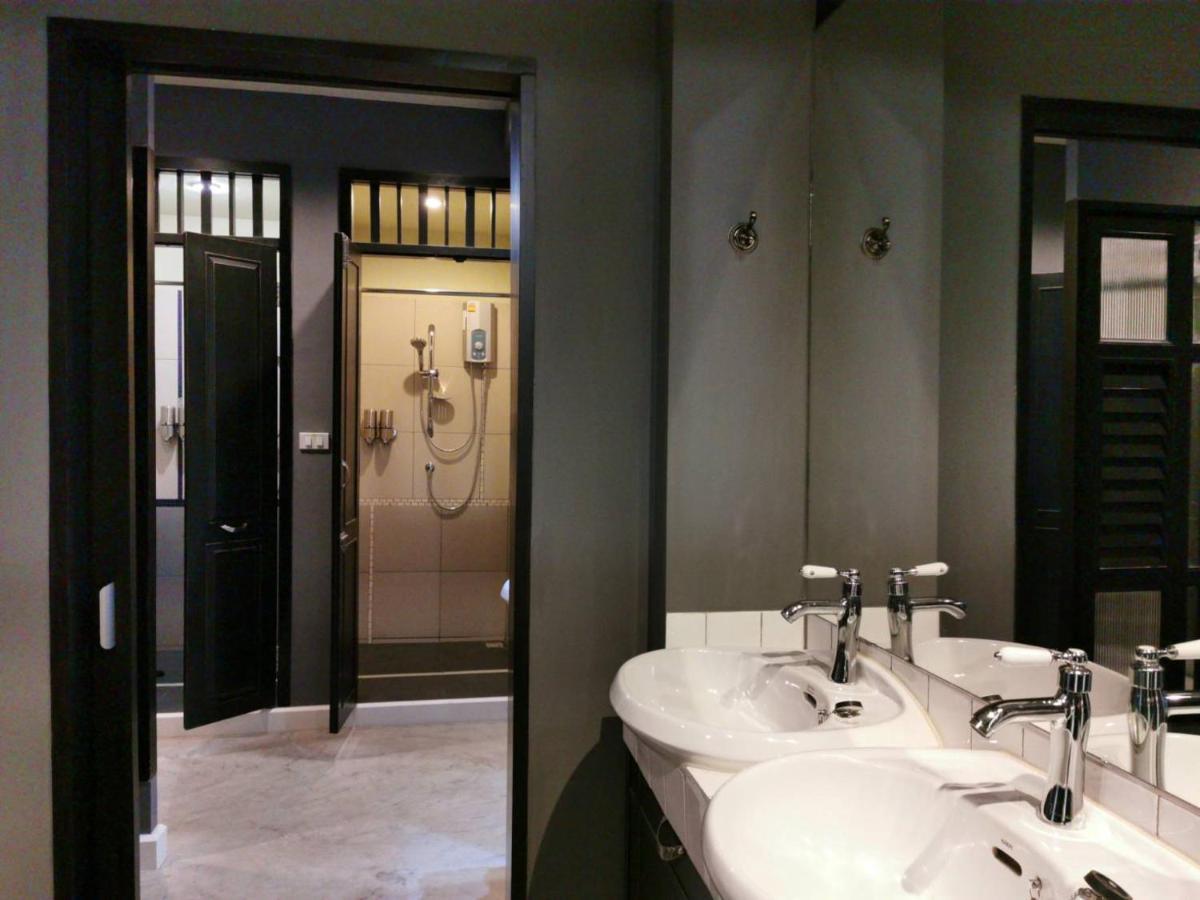 Chomm House Bed and Breakfast Μπανγκόκ Δωμάτιο φωτογραφία